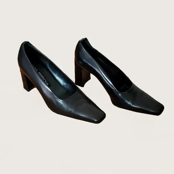 Via Spiga Pumps - Picture 3 of 10